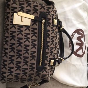 Michael Kors tote